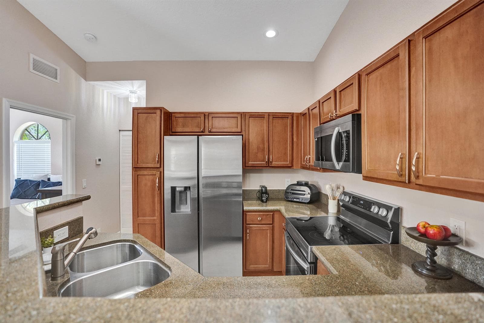 1825 Sonrisa Street # 1825, Riviera Beach, FL 33404 — zdjęcie 4