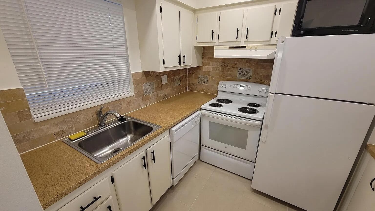 6501 Winfield Boulevard # A-40, Margate, FL 33063 — zdjęcie 4