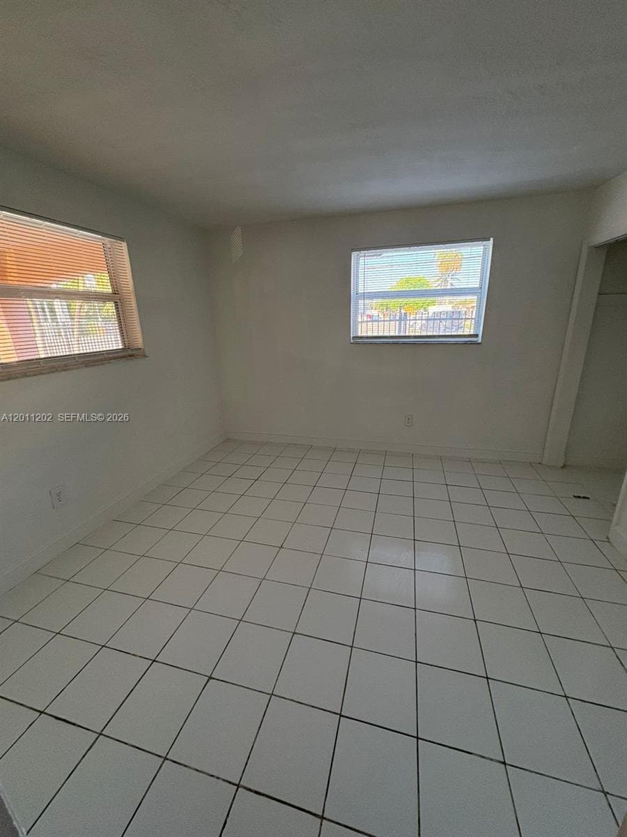 1590 NE 125th Ter # 1, North Miami, FL 33161 — zdjęcie 3