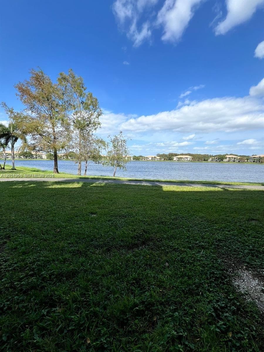 5065 Wiles Rd # 103, Coconut Creek, FL 33073 — zdjęcie 2
