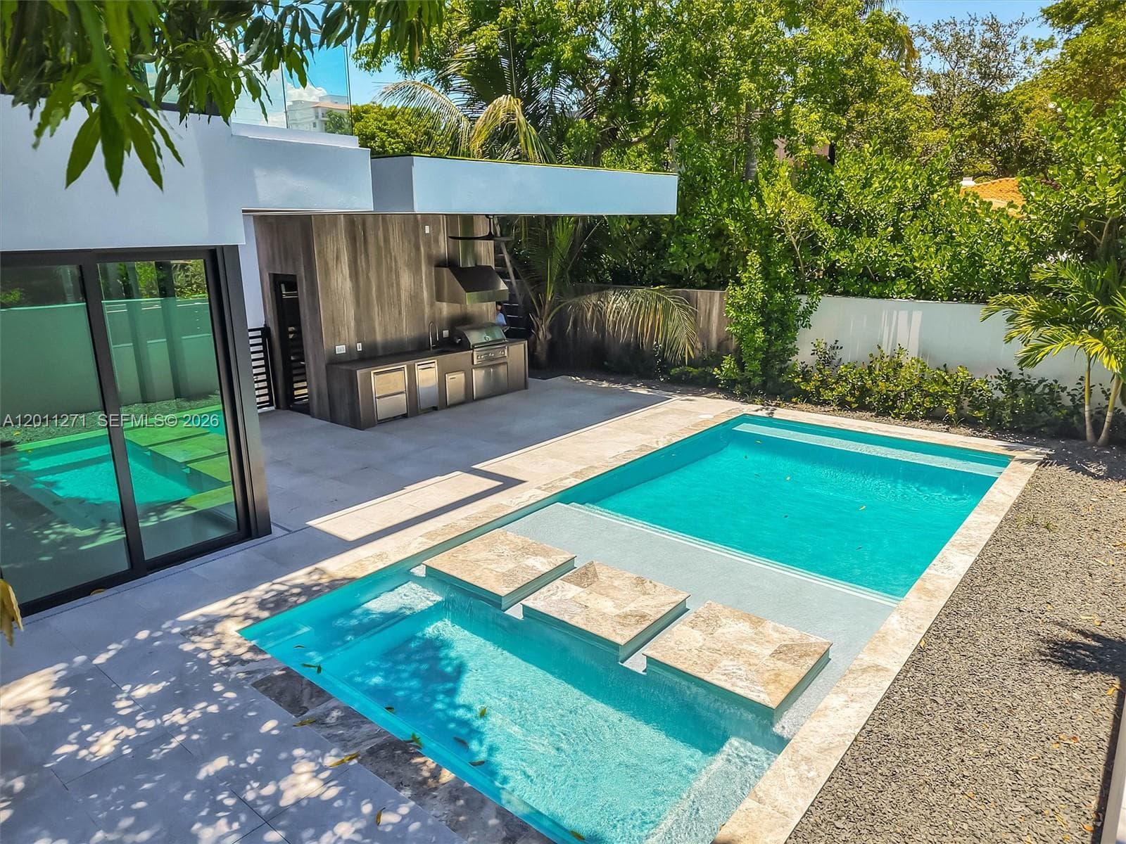 125 SW 29th Rd, Miami, FL 33129 — zdjęcie 3