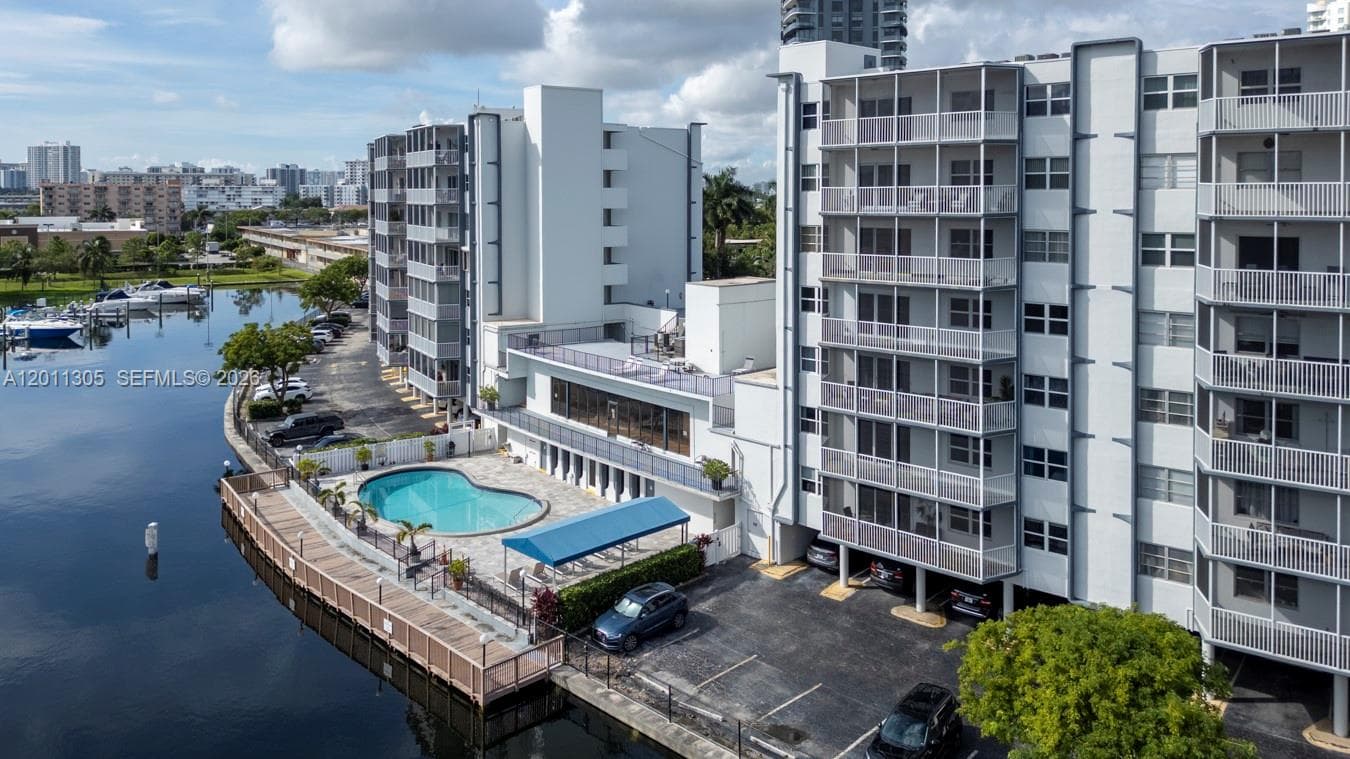 300 Diplomat Pkwy # 204, Hallandale Beach, FL 33009 — zdjęcie 5