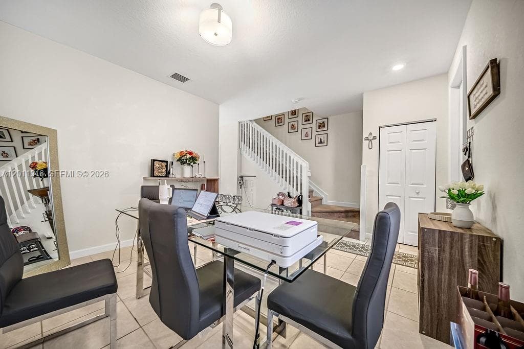 10657 W 32nd Ln, Miami Lakes, FL 33018 — zdjęcie 5