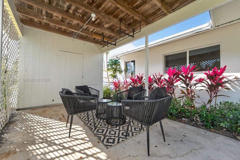 756 Cinnamon Rd, North Palm Beach, FL 33408