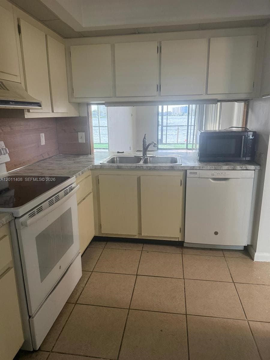 109 Lake Emerald Dr # 102, Oakland Park, FL 33309 — zdjęcie 4