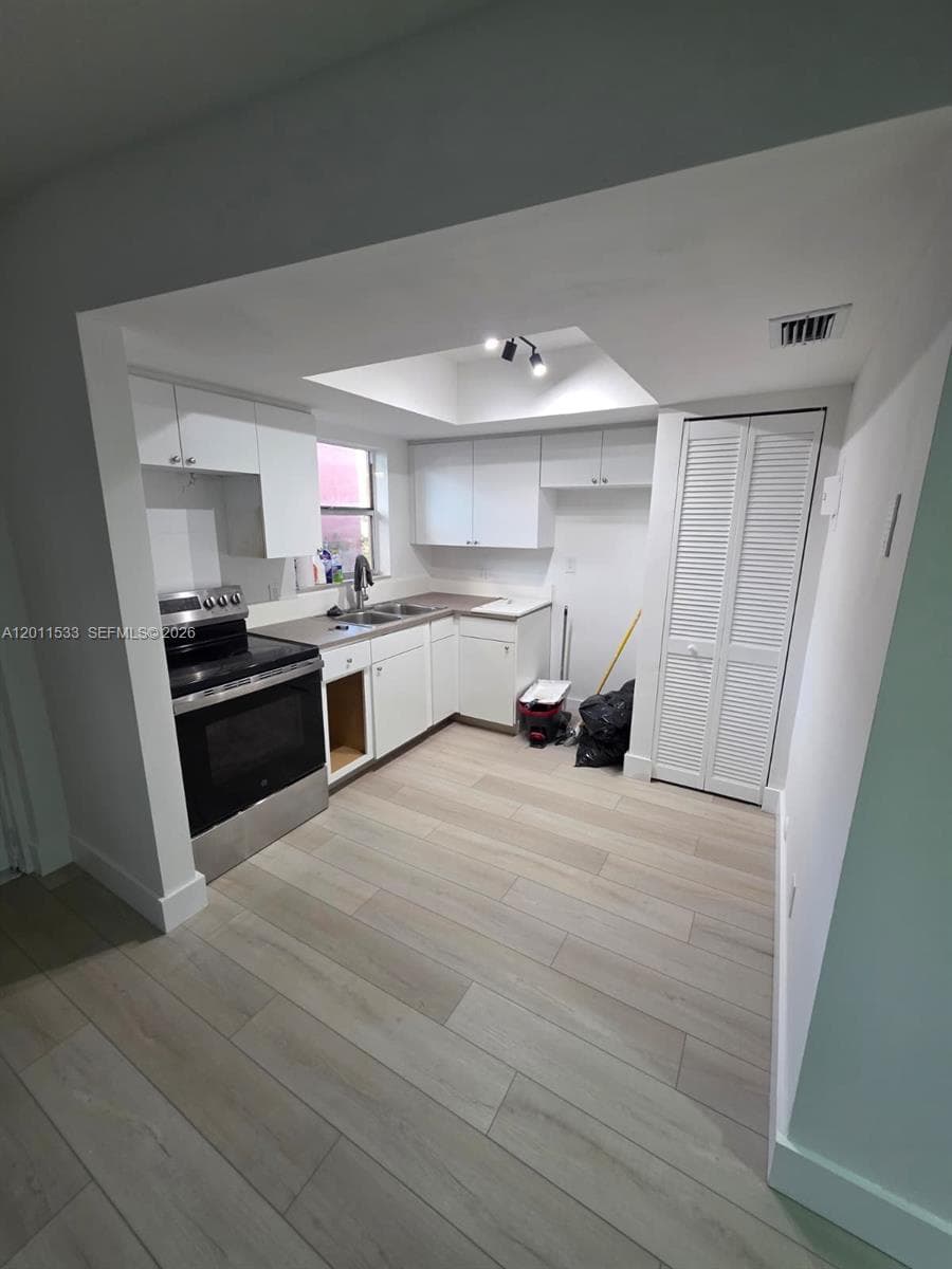 101 NE 41st St # F98, Oakland Park, FL 33334 — zdjęcie 3