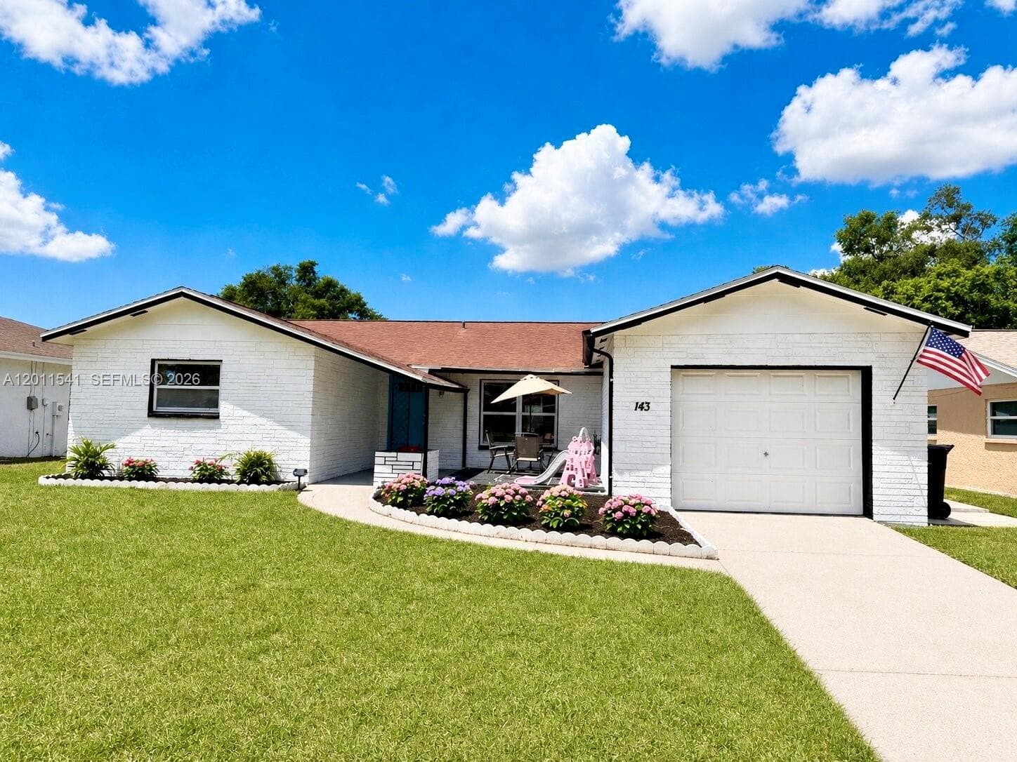 143 VALLEY CIR, Tampa, FL 33510