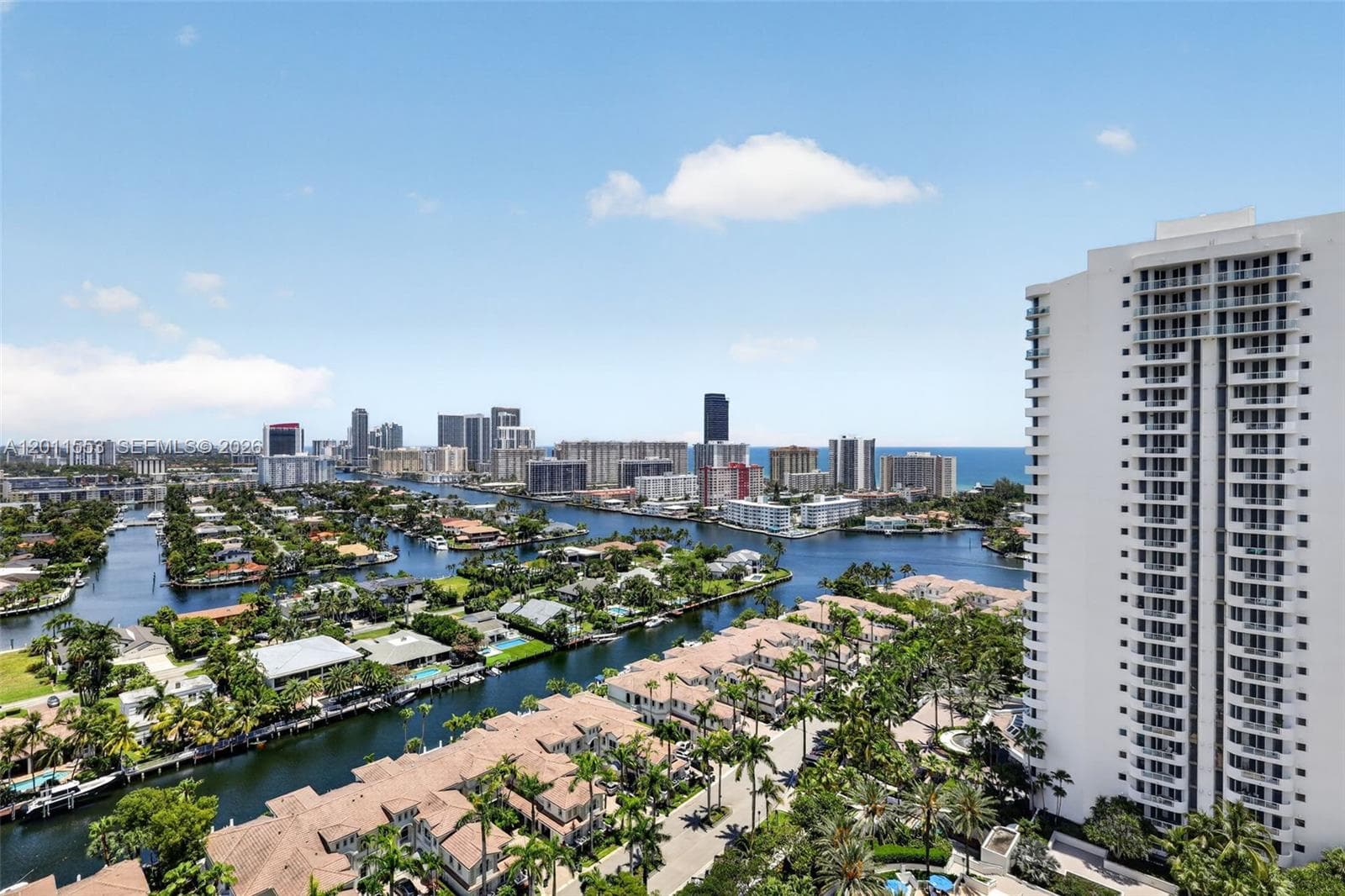 21205 YACHT CLUB DR # 2409, Aventura, FL 33180