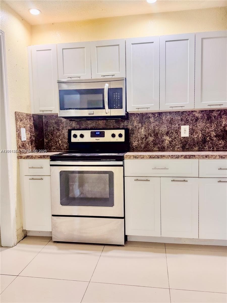 906 SW 74th Ave, North Lauderdale, FL 33068 — zdjęcie 3