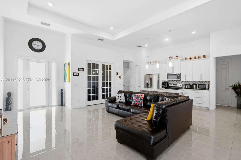 1211 Eclat St E, Lehigh Acres, FL 33974 — zdjęcie 4