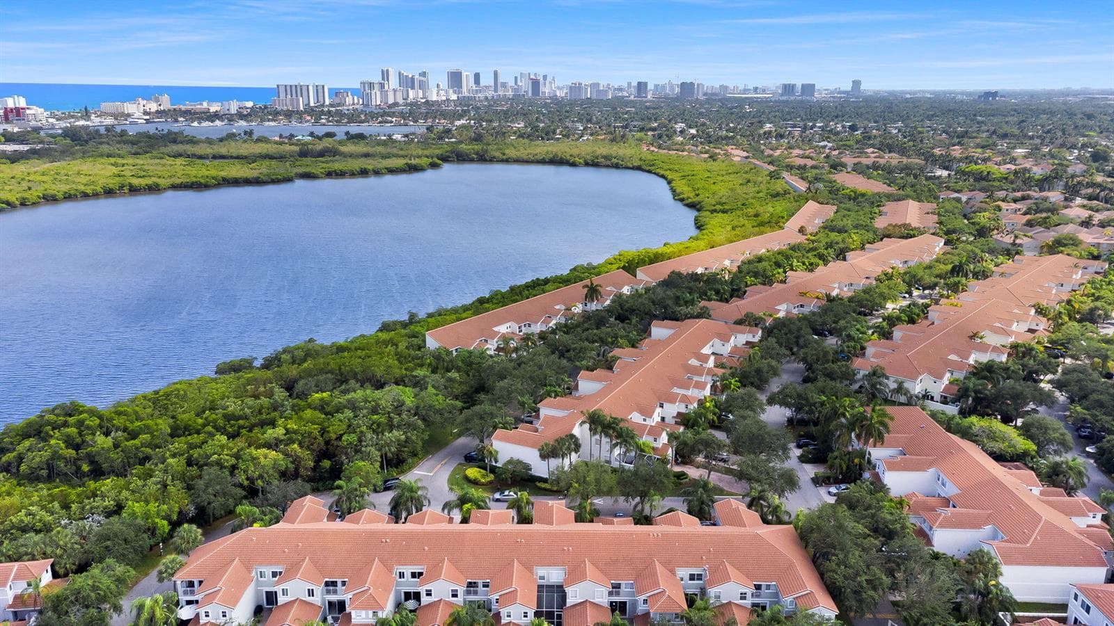 931 Lemonwood Court, Hollywood, FL 33019 — zdjęcie 3