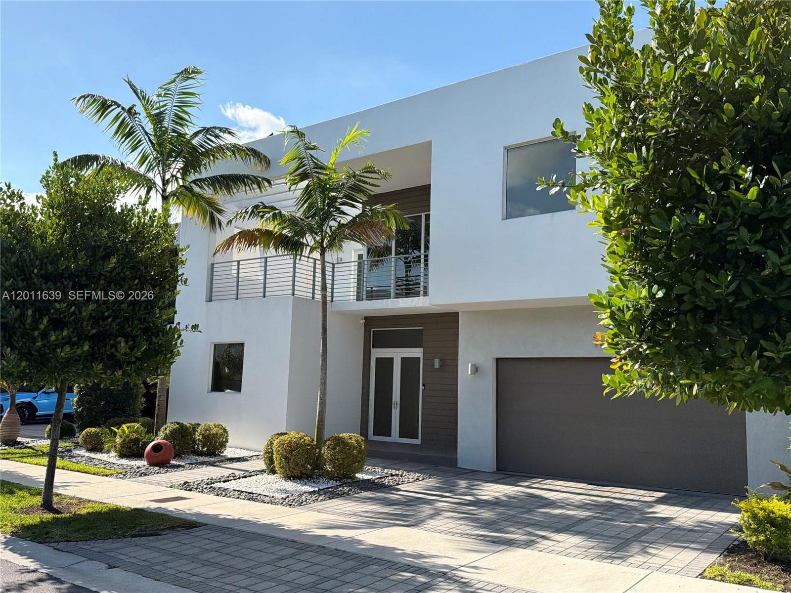 9980 NW 74th Ter, Doral, FL 33178