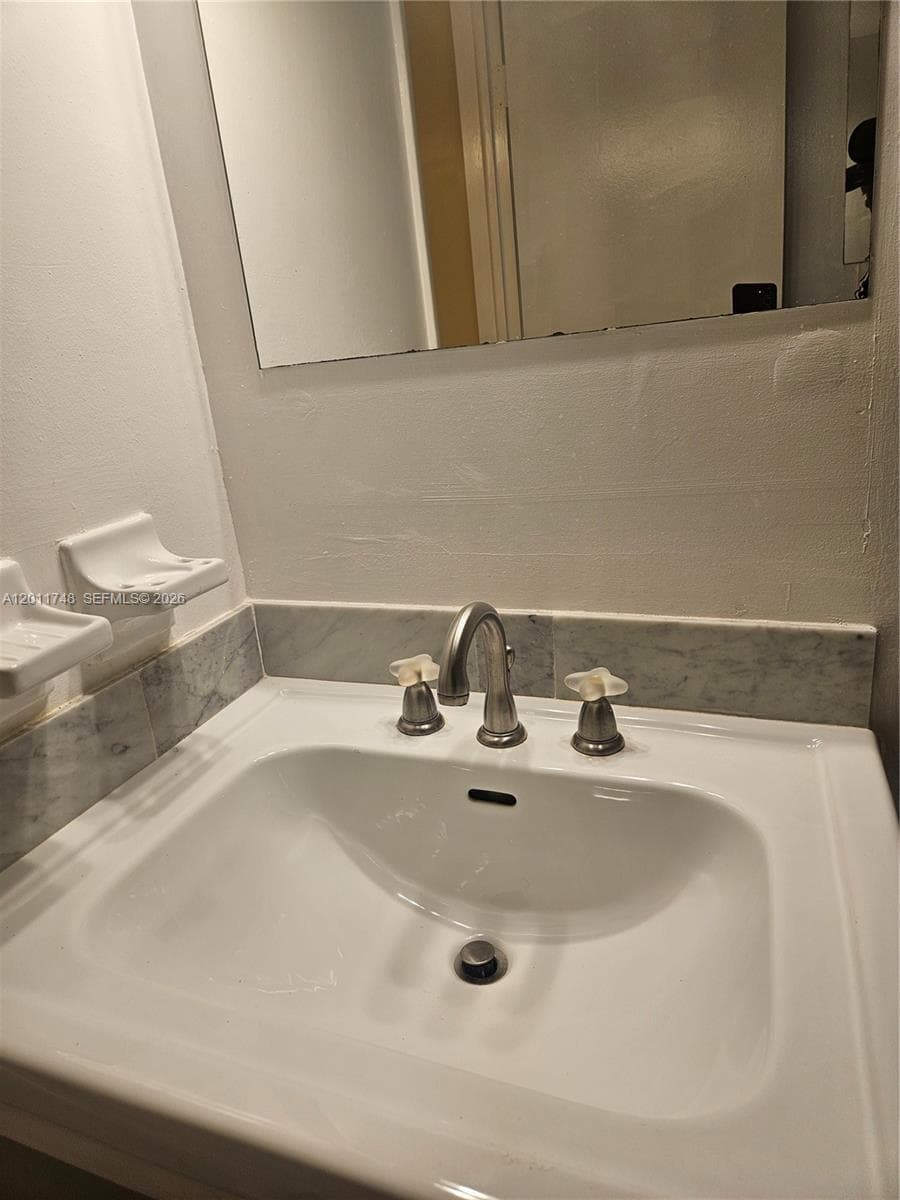 7561 NW 16th St # 2210, Plantation, FL 33313 — zdjęcie 5