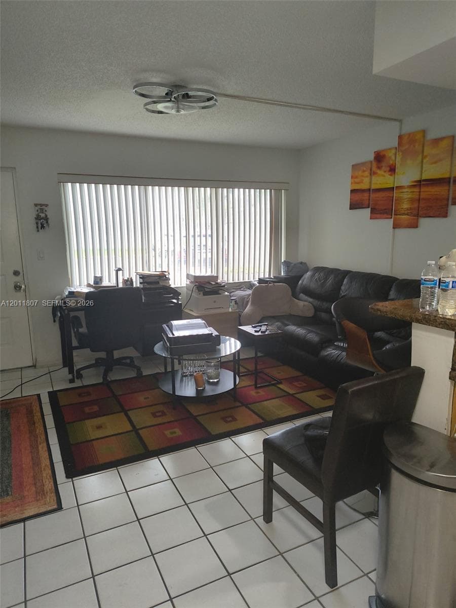 650 NW 86th Pl # 3-101, Miami, FL 33126 — zdjęcie 3