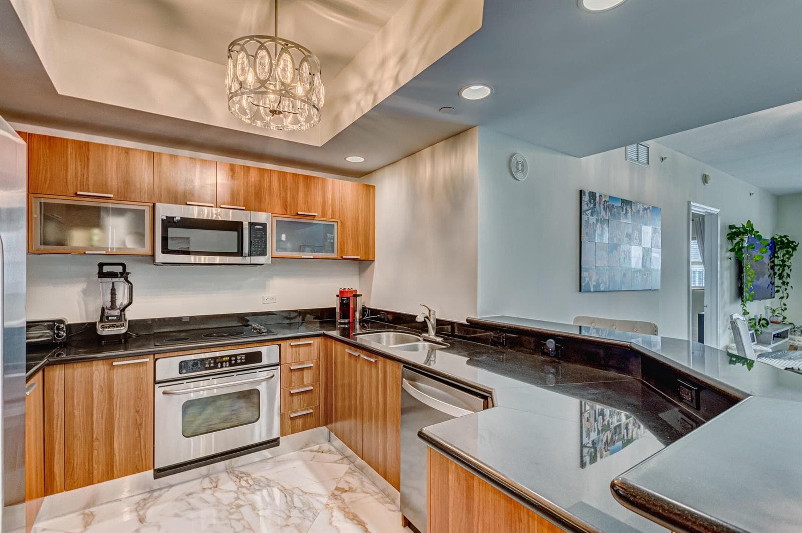 2640 Lake Shore Drive # 2014, Riviera Beach, FL 33404 — zdjęcie 2