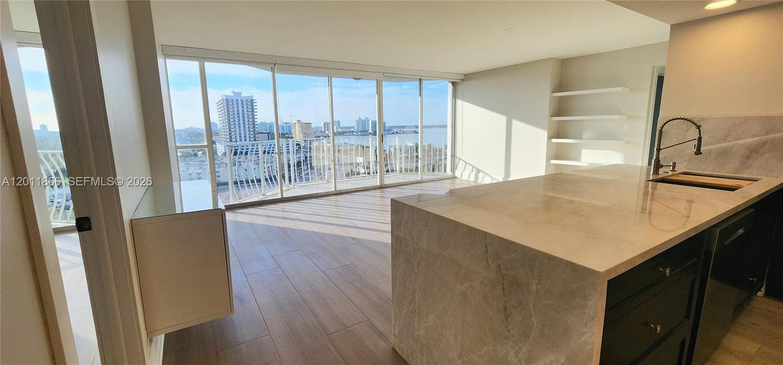 7601 E Treasure Dr # 1411, North Bay Village, FL 33141 — zdjęcie 3