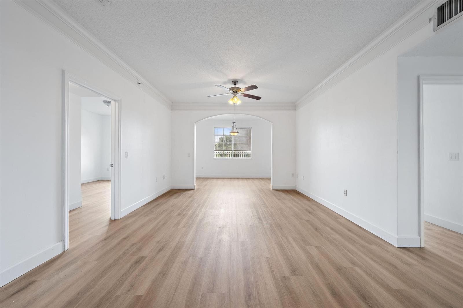 1201 Myrtlewood Circle E, Palm Beach Gardens, FL 33418 — zdjęcie 4