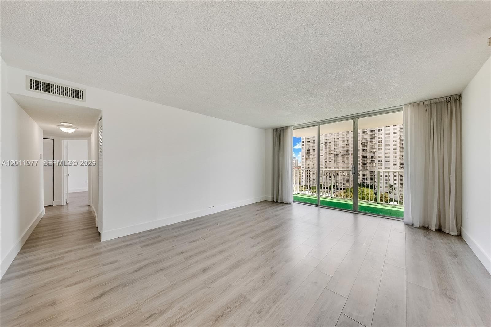 2801 NE 183rd St # 912W, Aventura, FL 33160 — zdjęcie 4