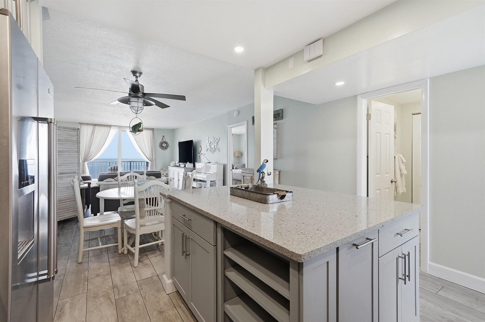 400 N Surf Road # 704, Hollywood, FL 33019 — zdjęcie 4