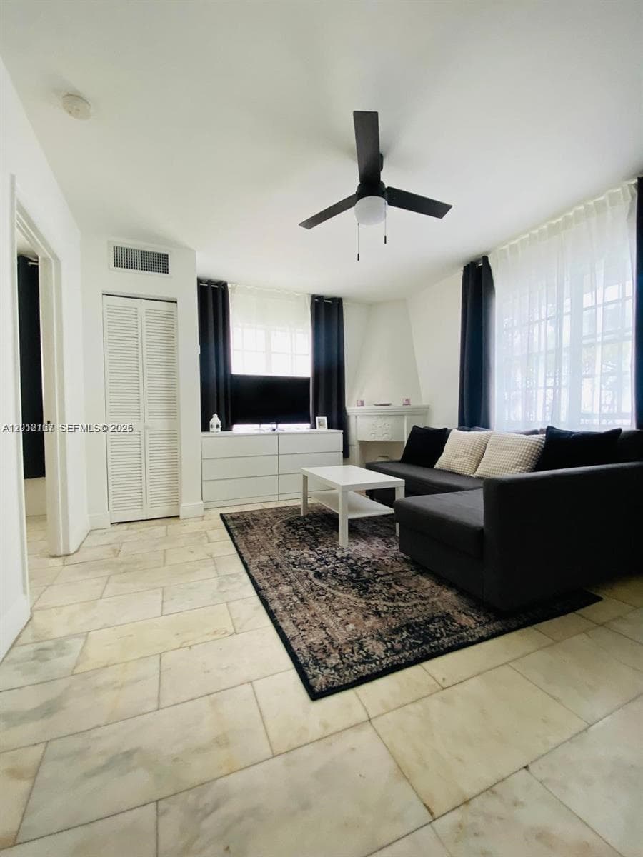 1526 Pennsylvania Ave # 20, Miami Beach, FL 33139 — zdjęcie 2