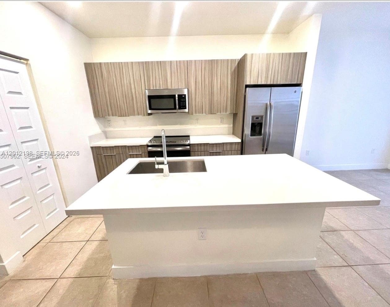 9083 NW 159th St # 9083, Miami Lakes, FL 33018 — zdjęcie 5