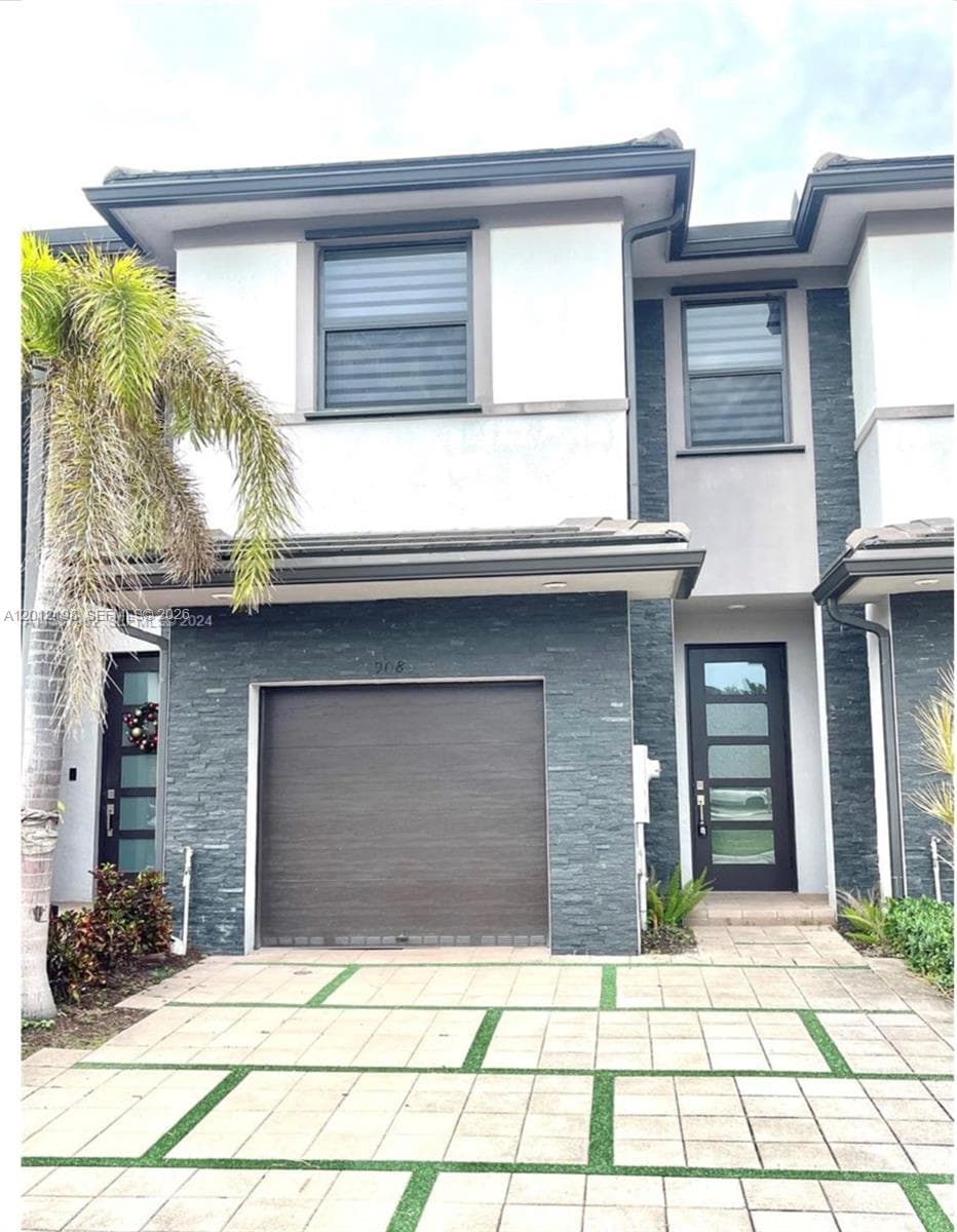 9083 NW 159th St # 9083, Miami Lakes, FL 33018 — zdjęcie 4