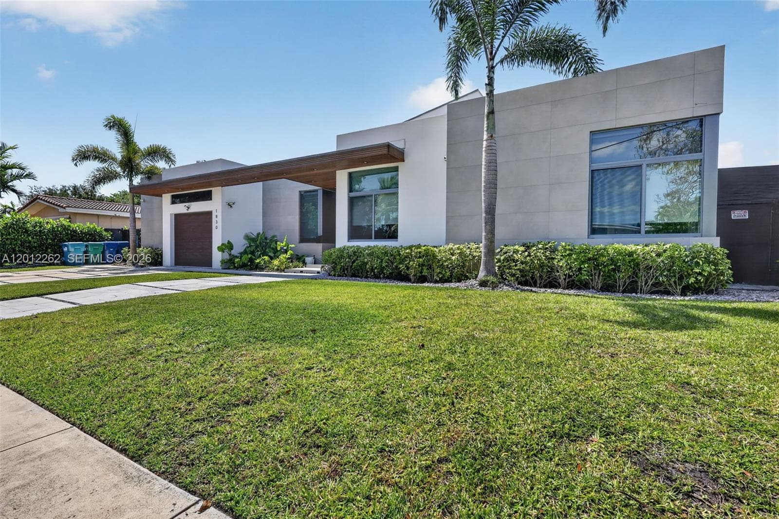 1830 NE 193rd St, Miami, FL 33179 — zdjęcie 2