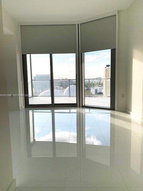 851 NE 1st Ave # 2110, Miami, FL 33132 — zdjęcie 5