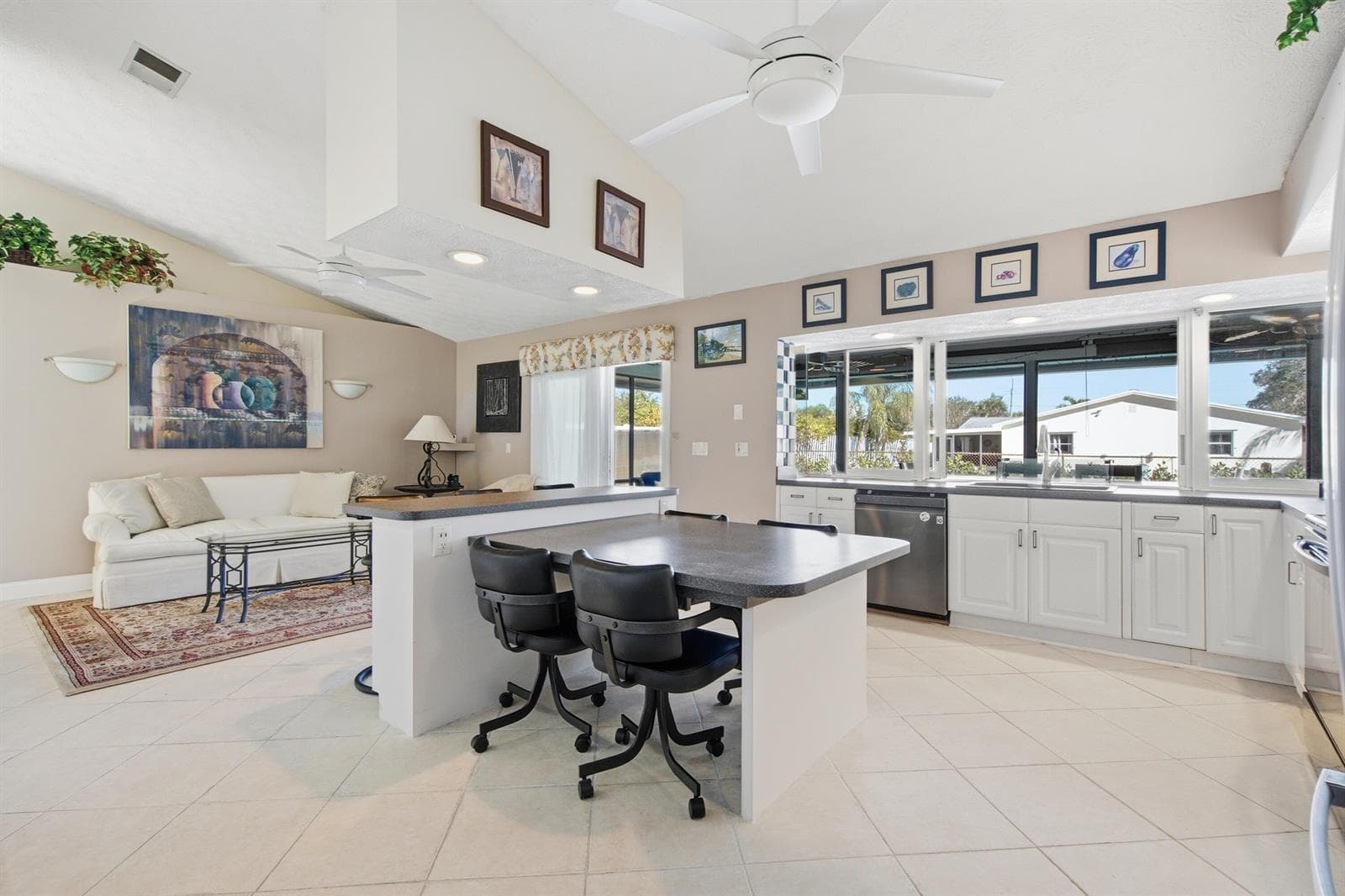 1569 NE Amy Avenue, Jensen Beach, FL 34957 — zdjęcie 4