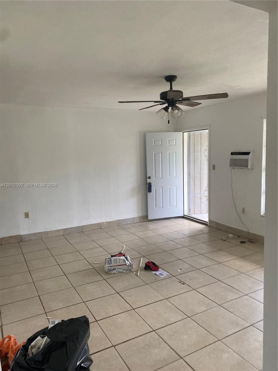 1070 NW 147th St, Miami, FL 33168 — zdjęcie 4