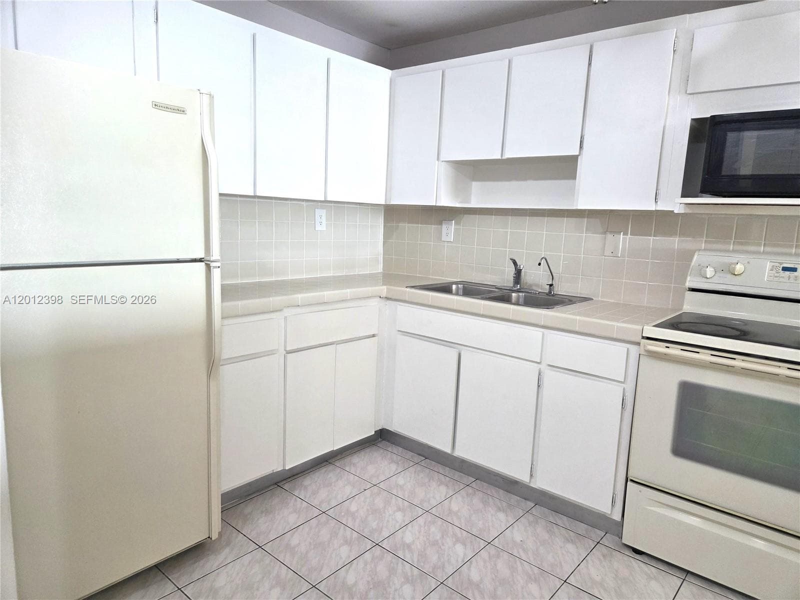 4670 W 13th Ln # 507, Hialeah, FL 33012 — zdjęcie 4