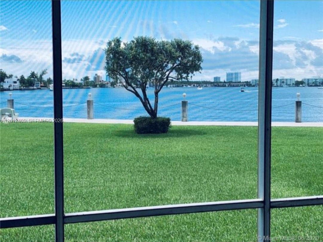 3020 Marcos Dr # S103, Aventura, FL 33160