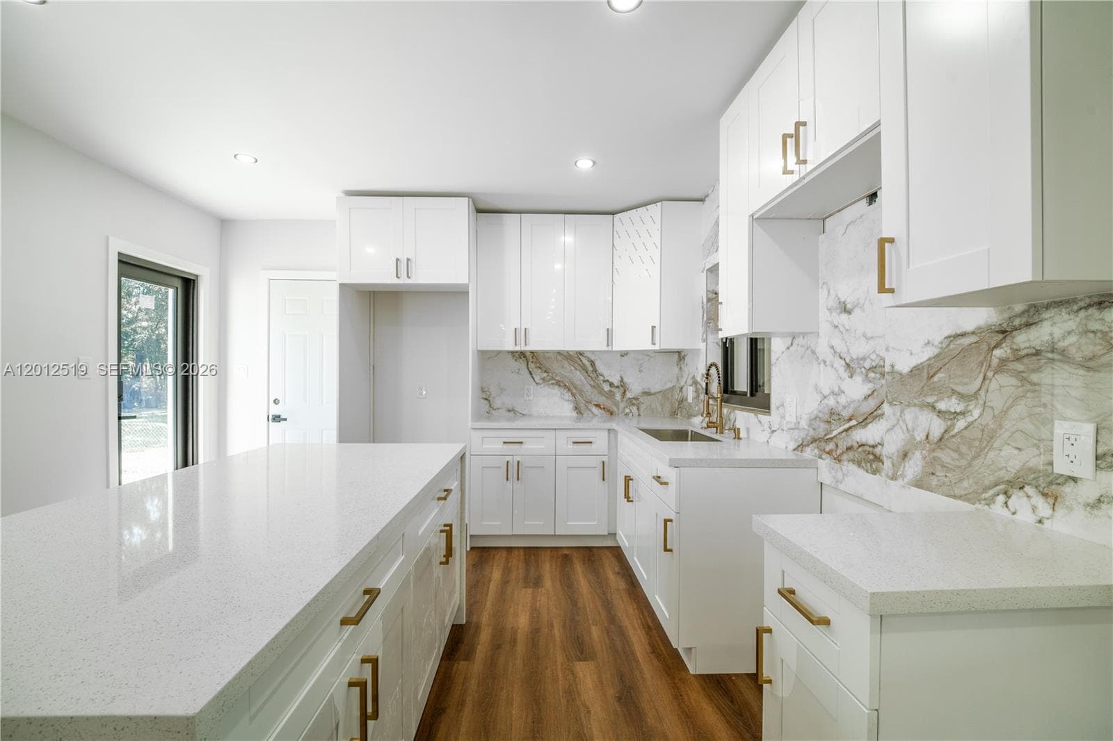 220 NW 144th St, Miami, FL 33168 — zdjęcie 3