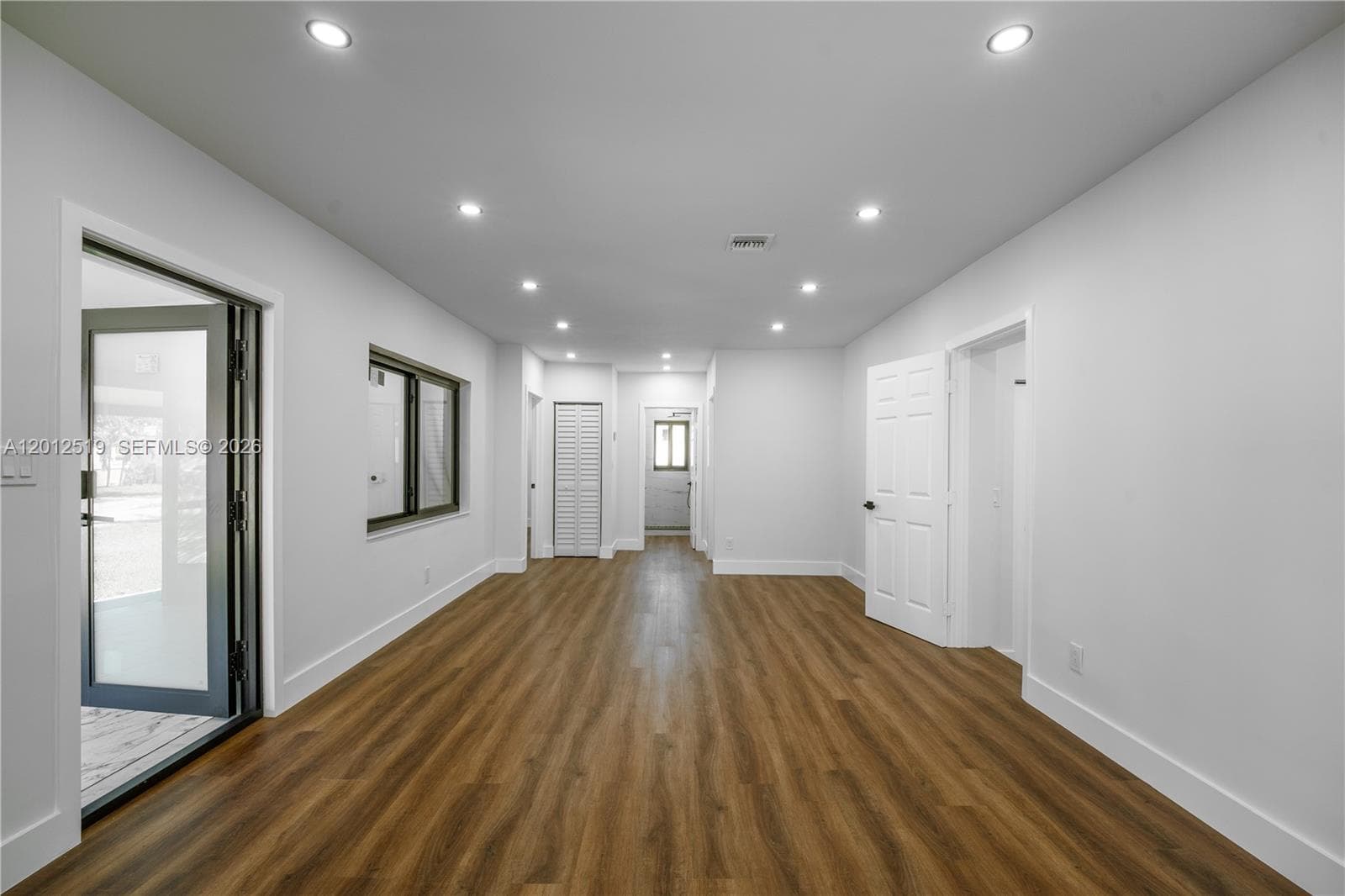 220 NW 144th St, Miami, FL 33168 — zdjęcie 5