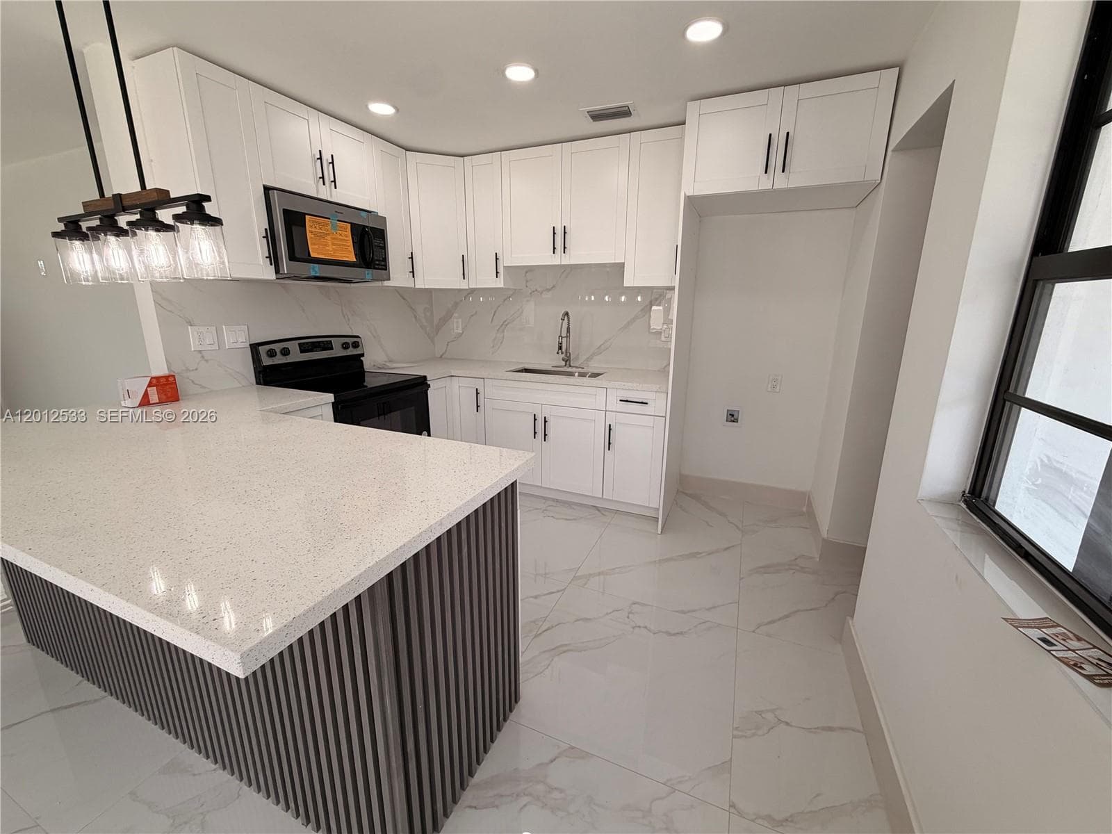 7600 Venetian St, Miramar, FL 33023 — zdjęcie 5