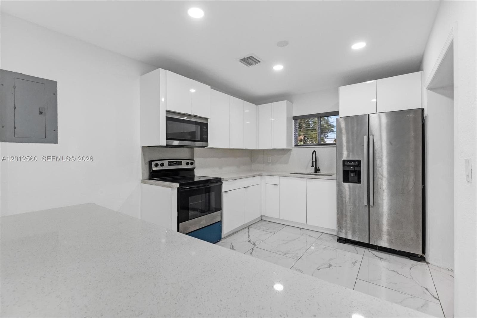 4530 SW 25th St, West Park, FL 33023 — zdjęcie 4