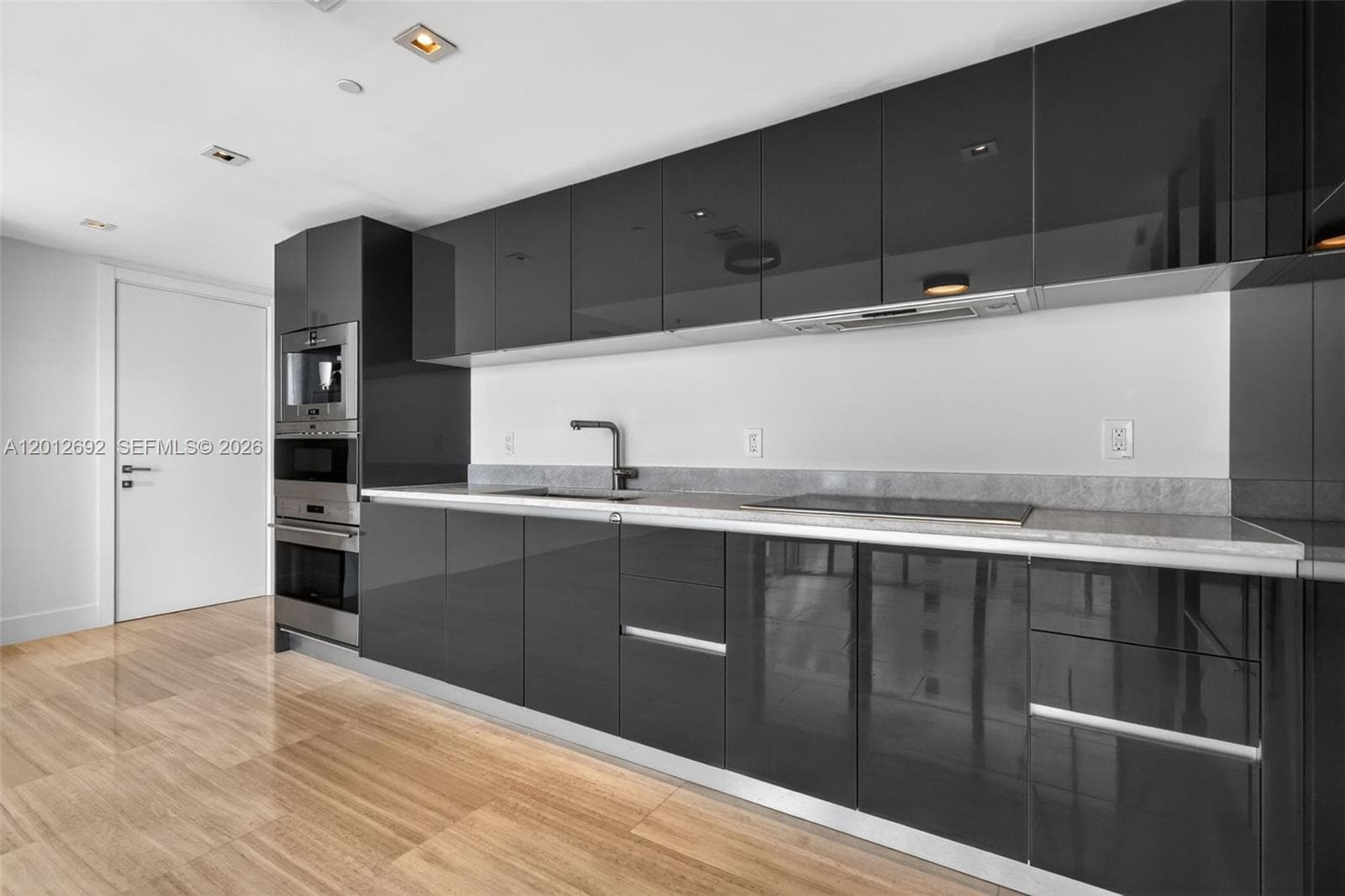 1451 Brickell Ave # 1002, Miami, FL 33131 — zdjęcie 5