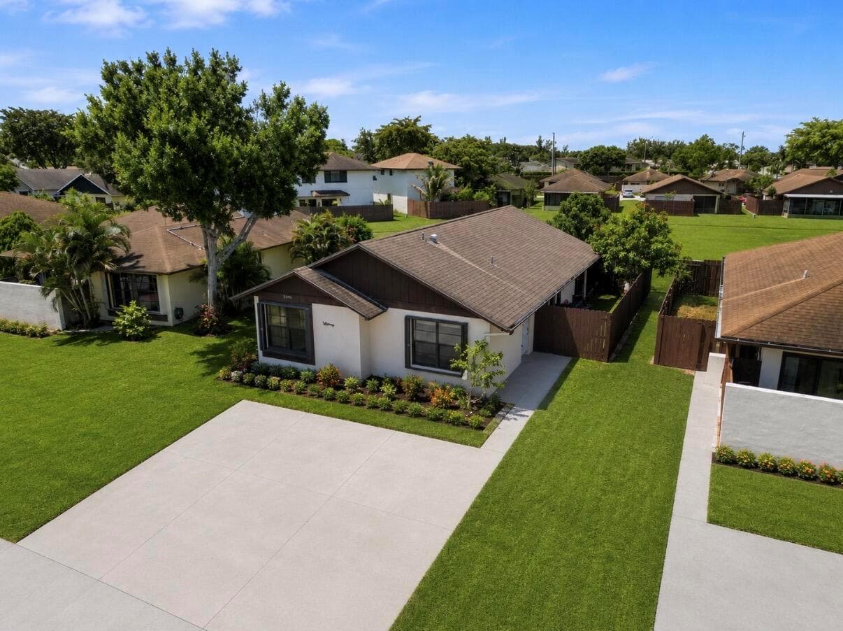 5330 Mendoza Street, West Palm Beach, FL 33415 — zdjęcie 2