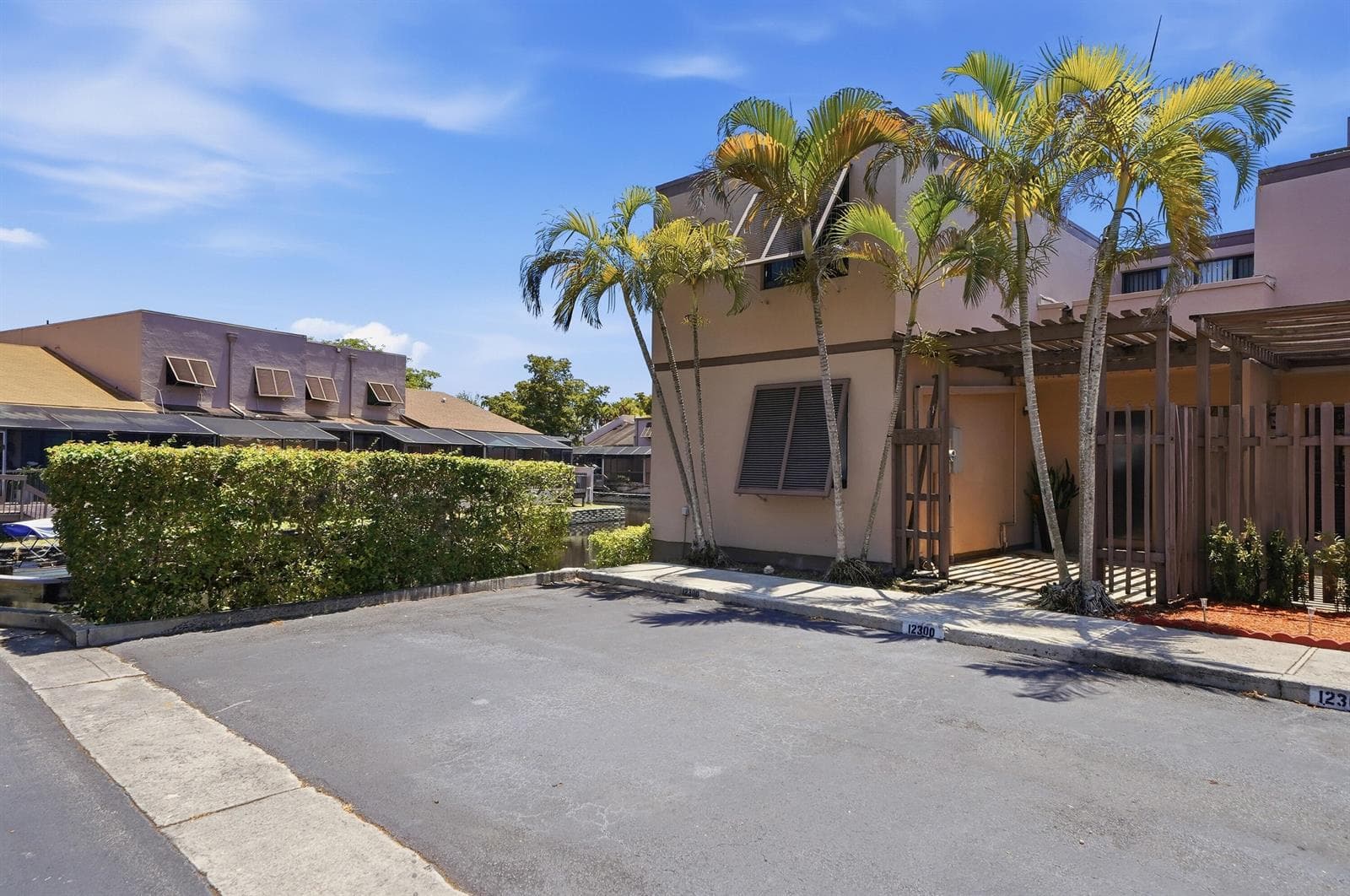 12300 NW 11th Court, Pembroke Pines, FL 33026 — zdjęcie 2