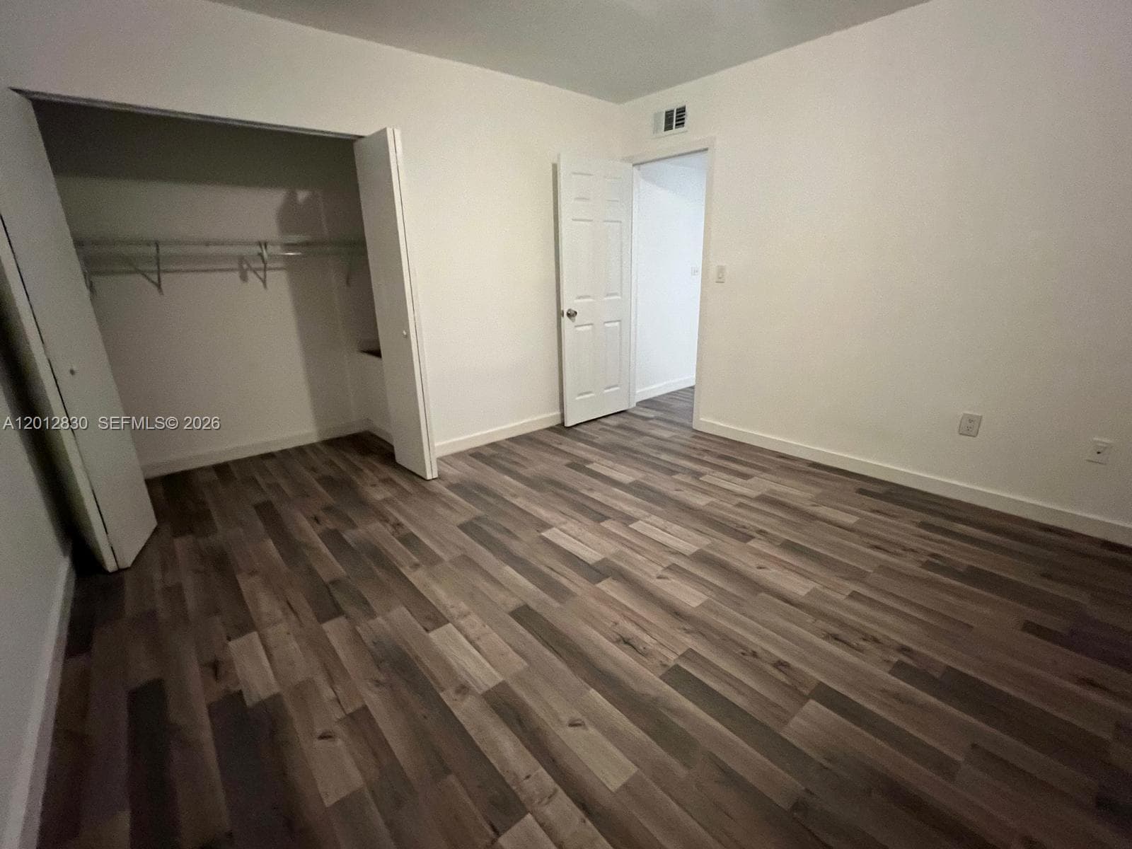 1560 NE 151st St # 102, Miami, FL 33162 — zdjęcie 5