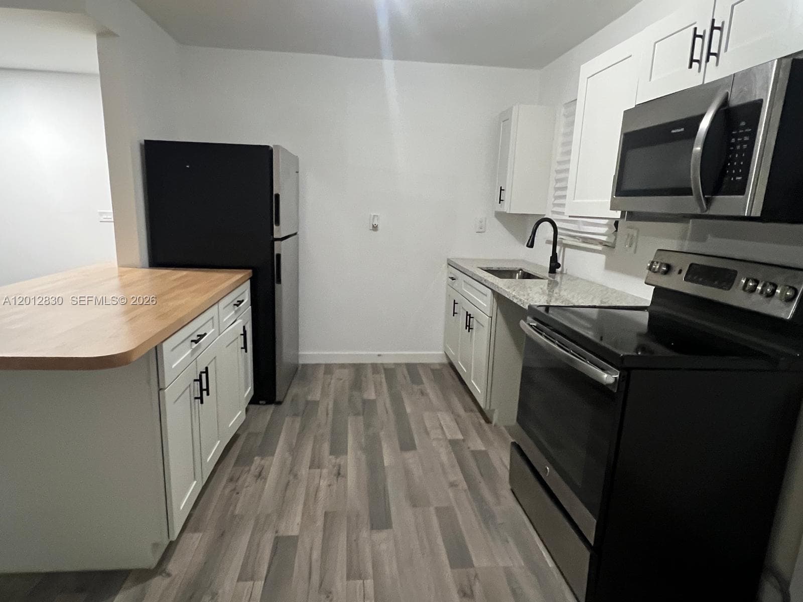 1560 NE 151st St # 102, Miami, FL 33162 — zdjęcie 4