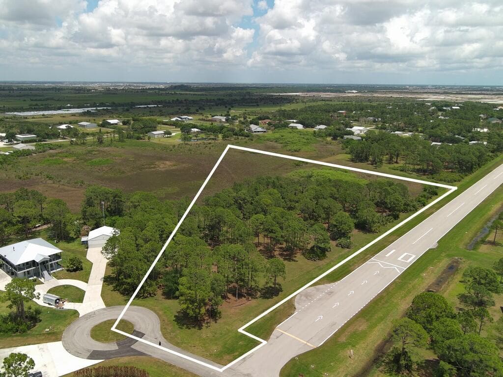 12370 Skymaster Street, Port St. Lucie, FL 34987