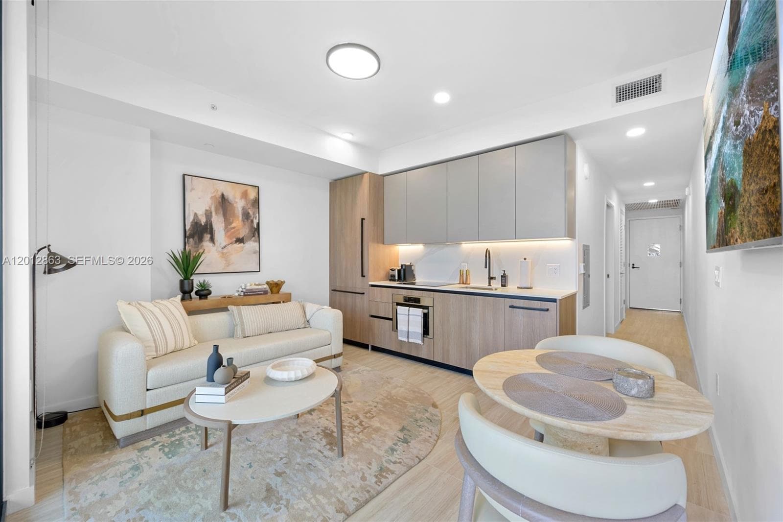 580 72nd St # 611, Miami Beach, FL 33141 — zdjęcie 4