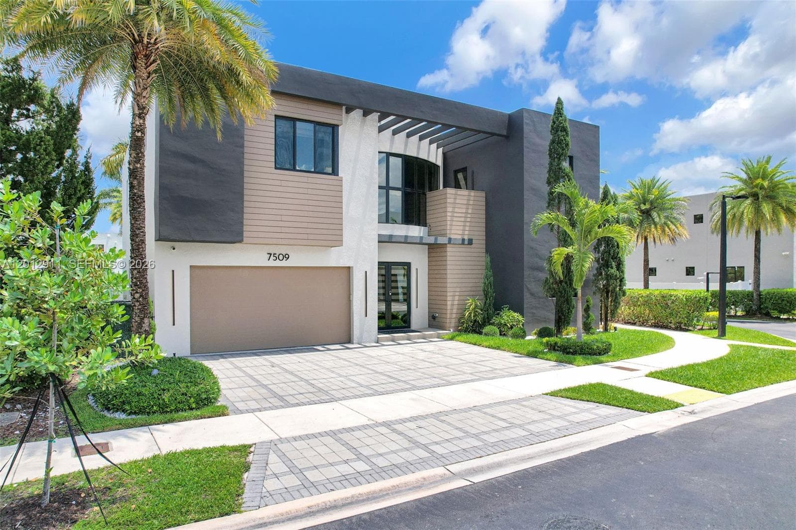 7509 NW 99th Ave, Doral, FL 33178