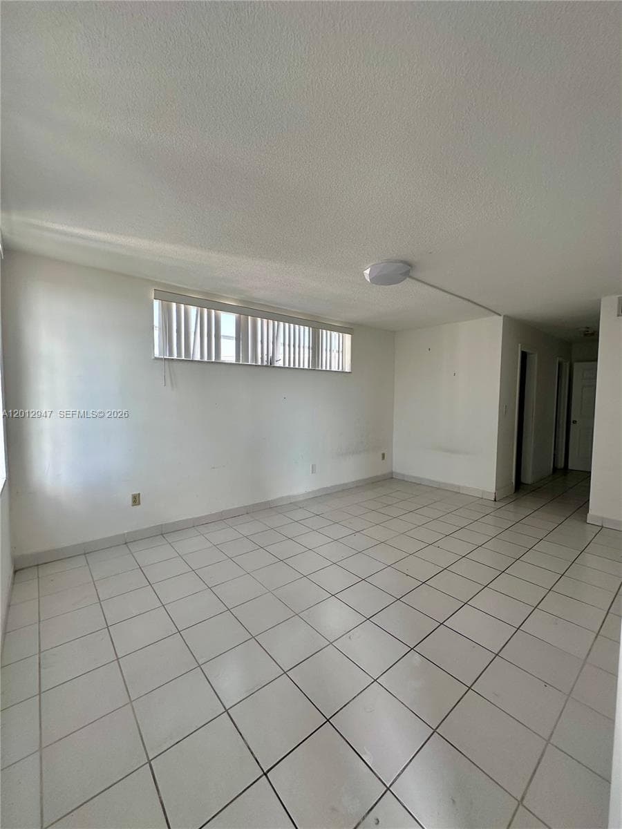 1501 NE 191st St # C412, Miami, FL 33179 — zdjęcie 4
