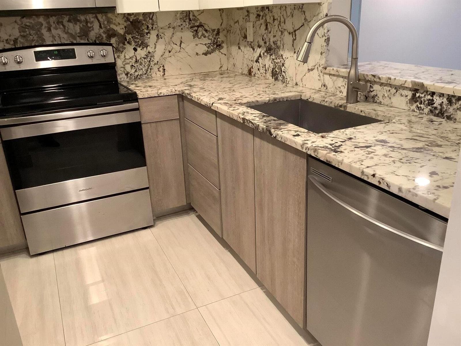 81 Deer Creek Road # 101 - J, Deerfield Beach, FL 33442 — zdjęcie 3