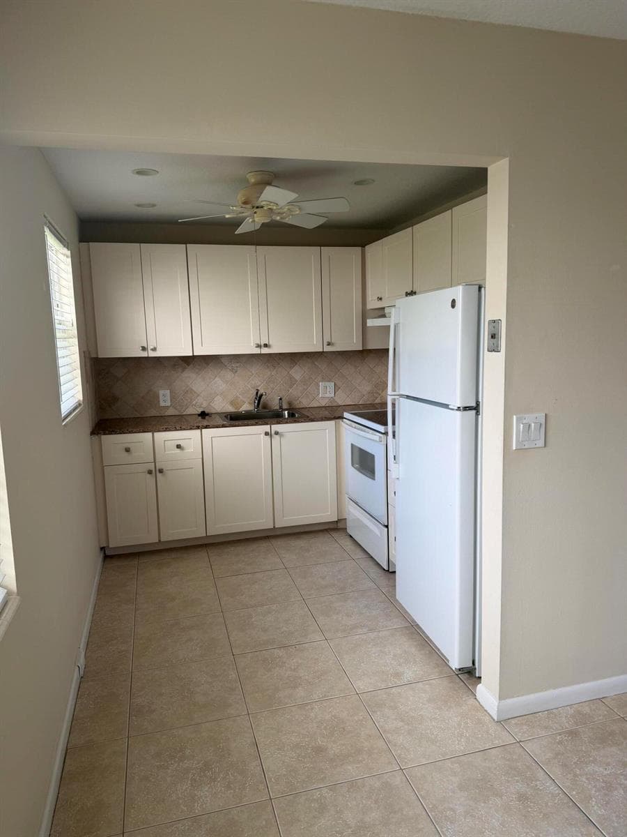 137 Fanshaw D, Boca Raton, FL 33434