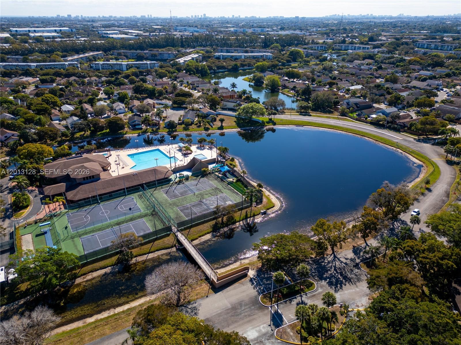 2342 NW 36th Ave # 2342, Coconut Creek, FL 33066 — zdjęcie 4