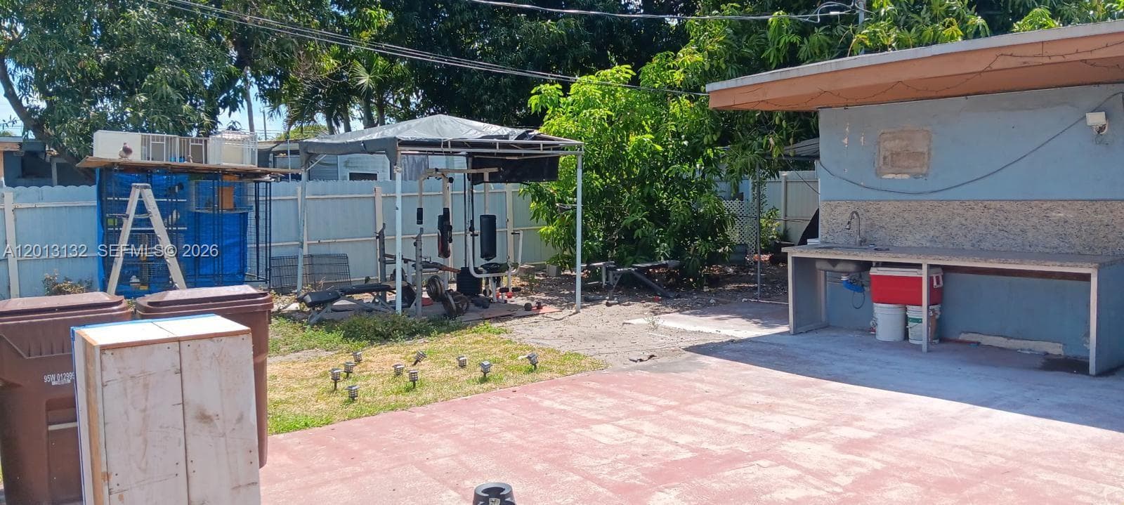 940 E 9th Pl, Hialeah, FL 33010 — zdjęcie 3