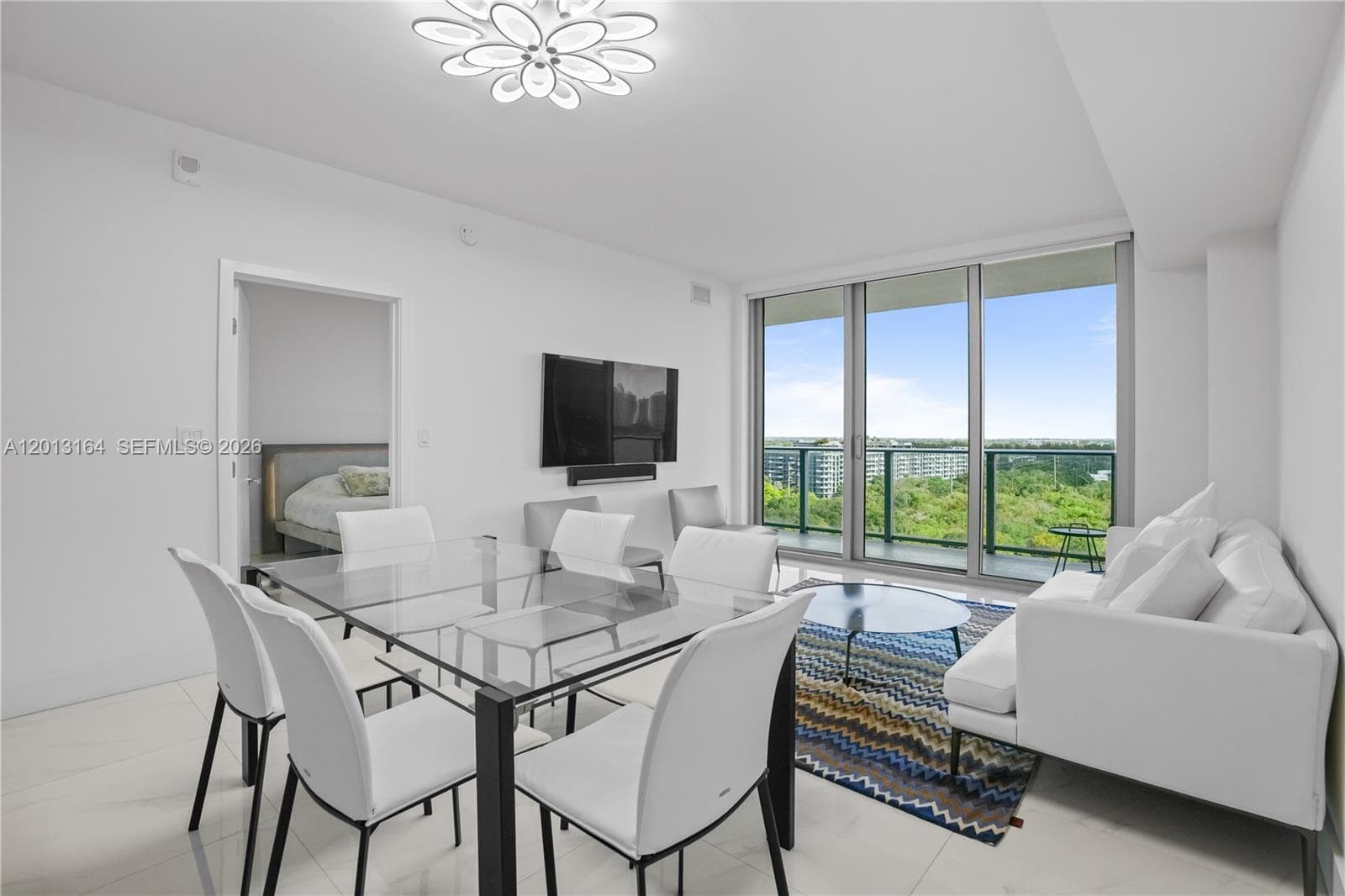 16385 Biscayne Blvd # 1402, North Miami Beach, FL 33160